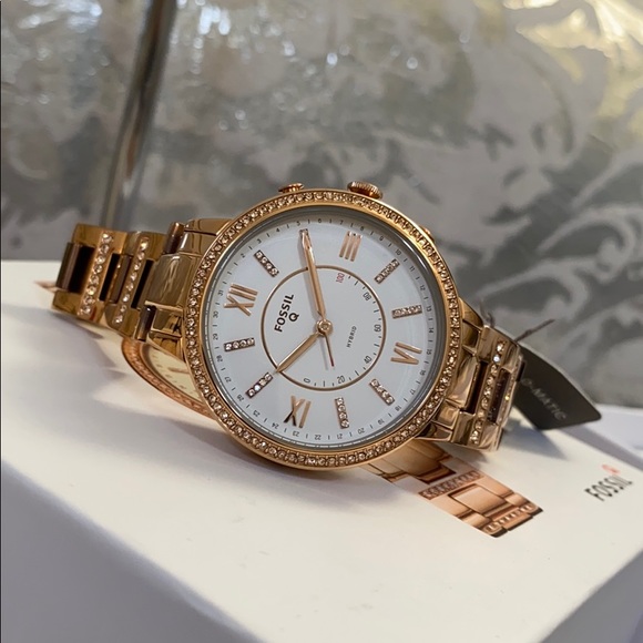 New with tags Fossil Hybrid Smartwatch main image 5